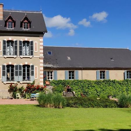 Chateau De Saint Etienne Buitenkant foto